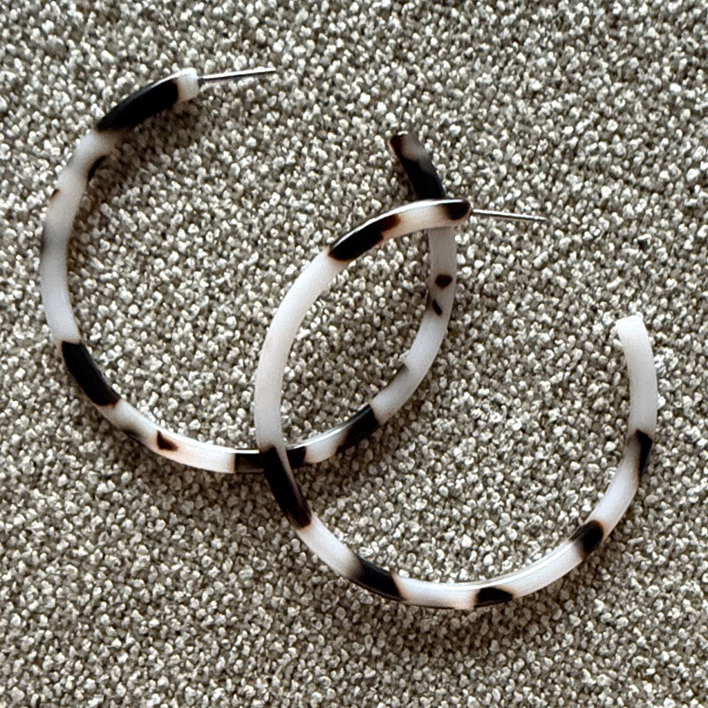 J Crew Black And Cream Hoop Earrings 10$
